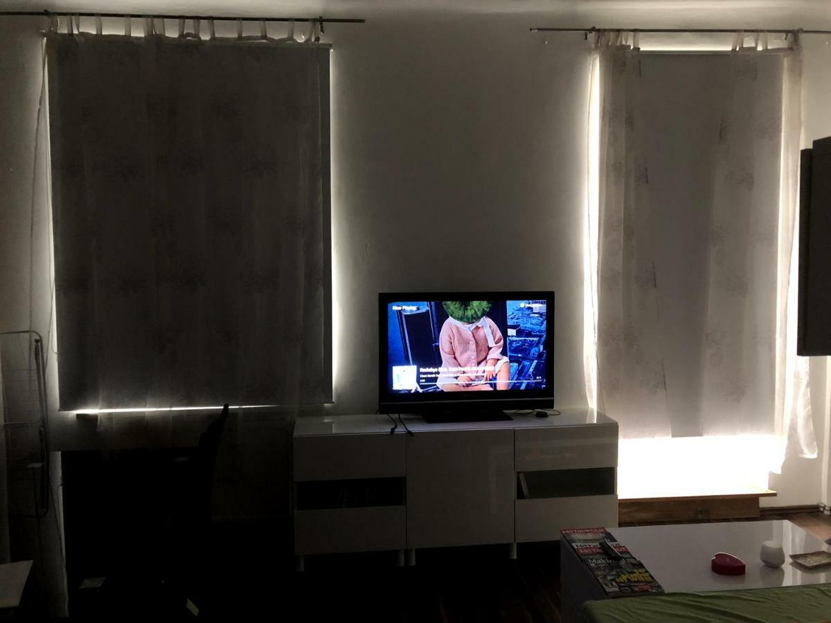 Spacious Apartment In Center With Terrace فيينا المظهر الخارجي الصورة